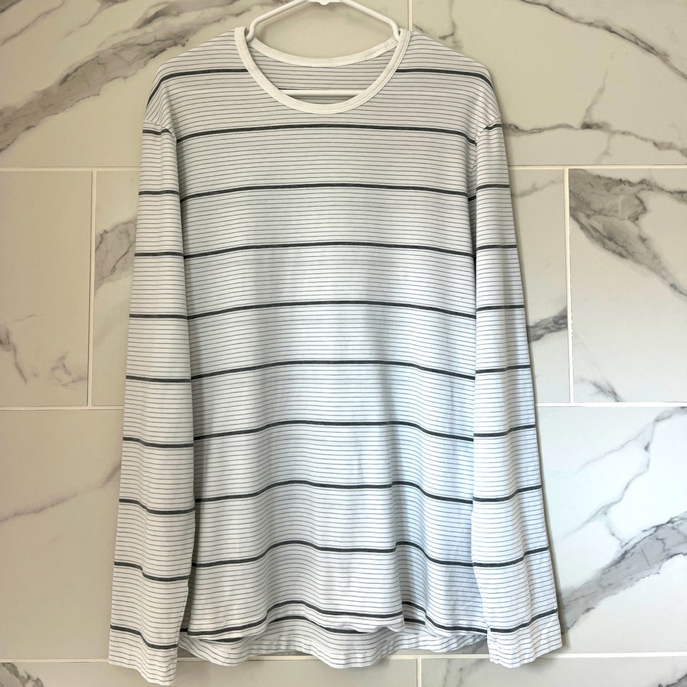 Lululemon Long Sleeve Shirt Size L